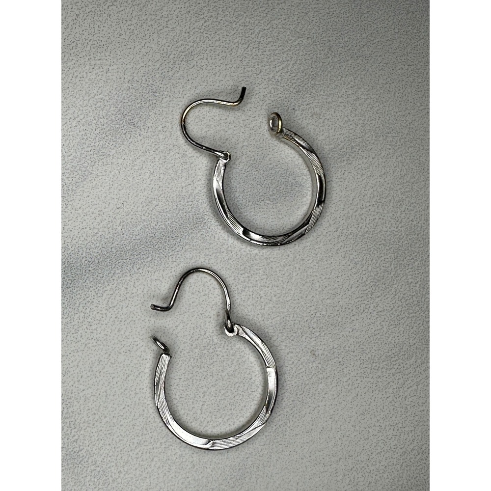 Vintage Sterling Silver Engraved Hoop Earrings Latch Back 925 Textured 1.1g
